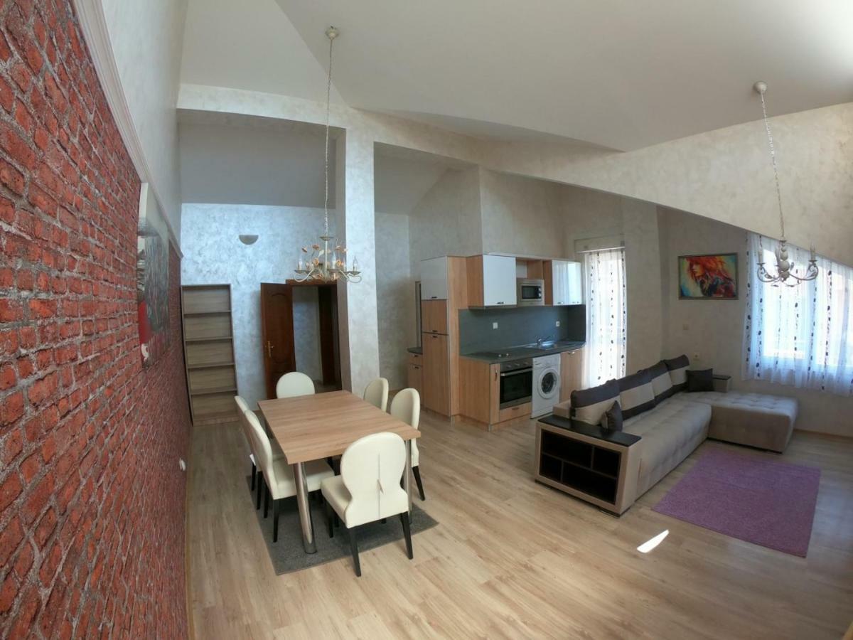 South Coast Apartments Shumen Exterior foto